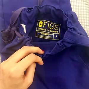Figs scrubs (DEEP ROYAL BLUE). EUC